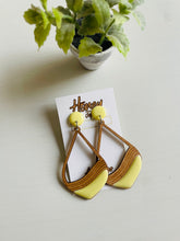 Carregar imagem no visualizador da galeria, Brincos Artesanais Bahia