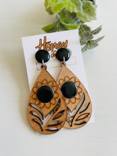 Carregar imagem no visualizador da galeria, Brincos Artesanais Bahia