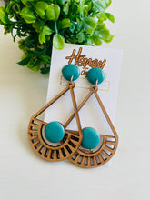 Carregar imagem no visualizador da galeria, Brincos Artesanais Bahia