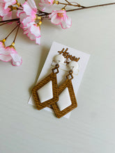 Carregar imagem no visualizador da galeria, Brincos Artesanais Bahia