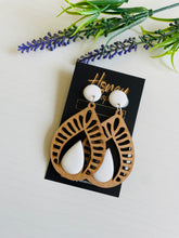 Carregar imagem no visualizador da galeria, Brincos Artesanais Bahia