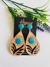 Carregar imagem no visualizador da galeria, Brincos Artesanais Bahia