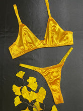 Cargar imagen en el visor de la galería, Conjunto lingerie Cetim Lux
